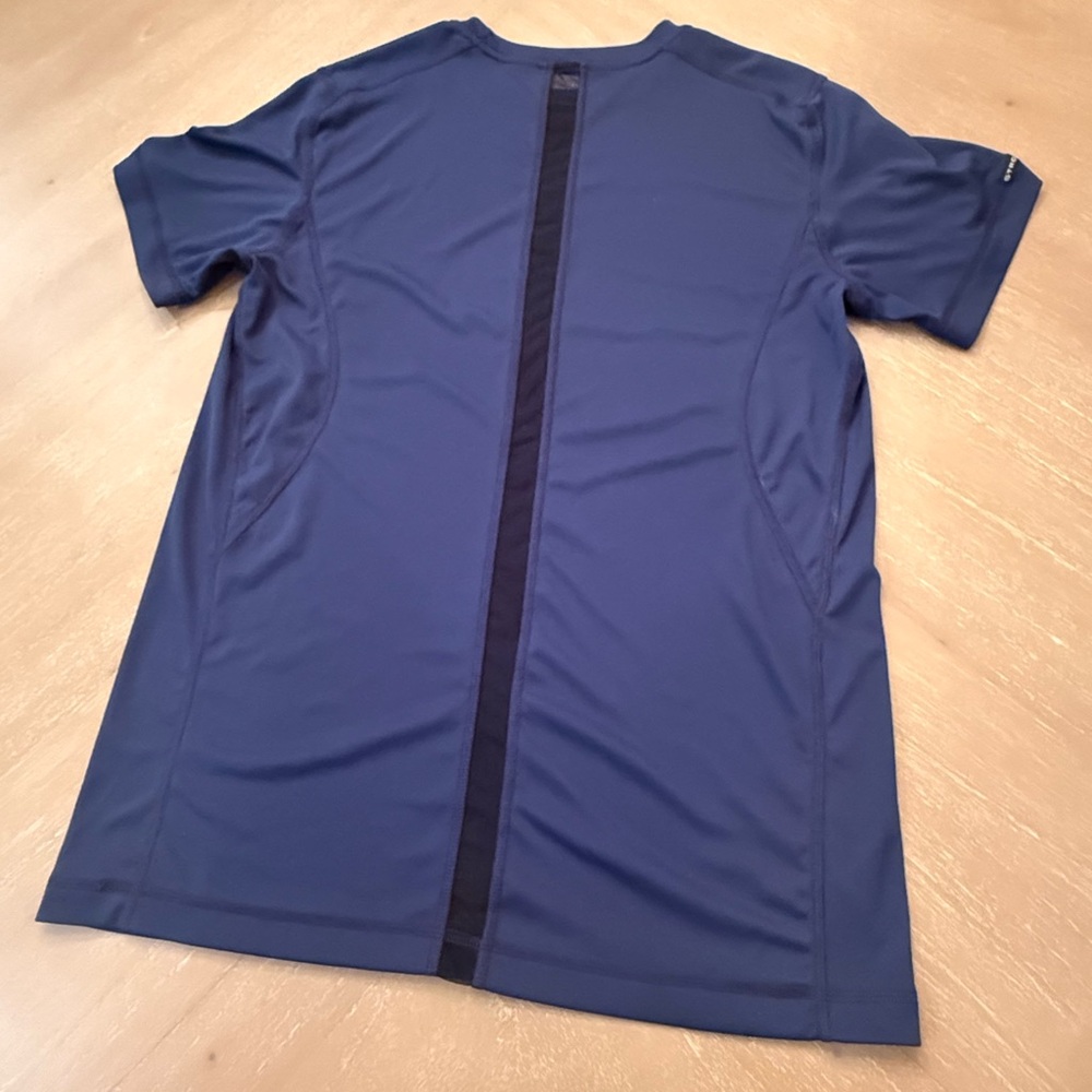 Strongbody Workout Top - Picture 5 of 6